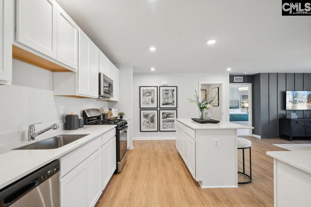 323 Pulman Drive, Hopkins, SC 29061