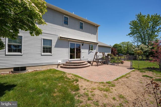 935 N ISLAND RD, Columbus, NJ 08022