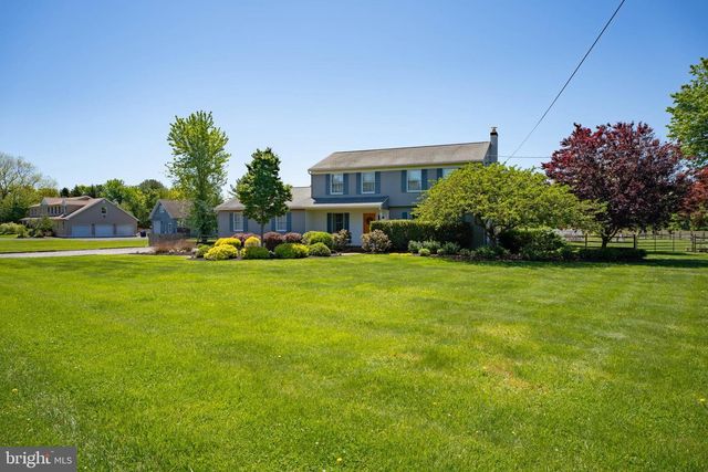 935 N ISLAND RD, Columbus, NJ 08022