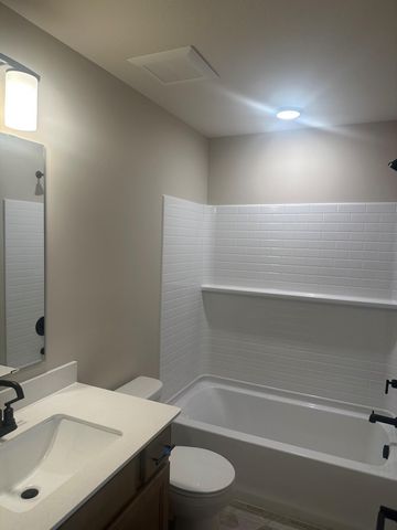 8805 63rd Street S, Cottage Grove, MN 55016