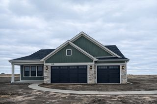 8805 63rd Street S, Cottage Grove, MN 55016