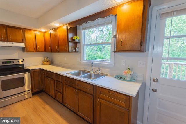 70 SEQUEST LN, Martinsburg, WV 25405