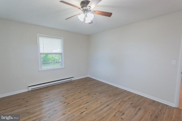 70 SEQUEST LN, Martinsburg, WV 25405