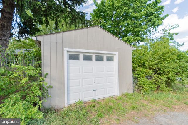 70 SEQUEST LN, Martinsburg, WV 25405