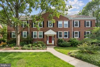 2862 S Buchanan St Apt B2, Arlington, VA 22206