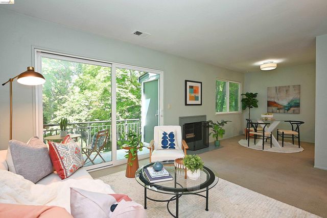 40 Emery Bay Dr, Emeryville, CA 94608