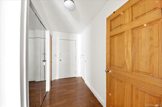 2975 Edson Avenue, Bronx, NY 10469