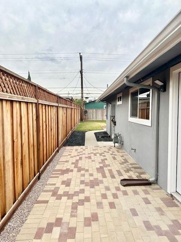 1864 Loyola Drive, San Jose, CA 95122