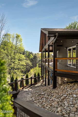 1608 Mitchell Farm Road, Sevierville, TN 37876