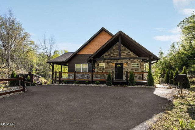 1608 Mitchell Farm Road, Sevierville, TN 37876