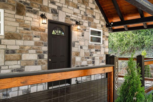 1608 Mitchell Farm Road, Sevierville, TN 37876
