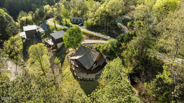 1608 Mitchell Farm Road, Sevierville, TN 37876