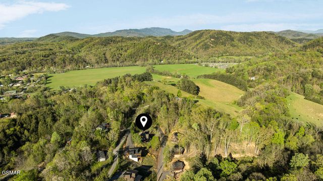1608 Mitchell Farm Road, Sevierville, TN 37876