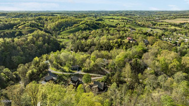 1608 Mitchell Farm Road, Sevierville, TN 37876
