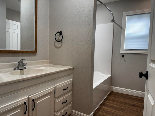 1048 6th Street, West Plains, MO 65775