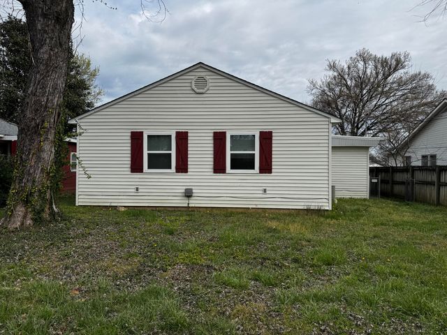 1048 6th Street, West Plains, MO 65775