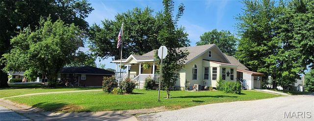 4999 College Avenue, Hannibal, MO 63401