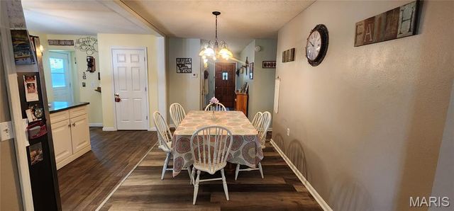 4999 College Avenue, Hannibal, MO 63401