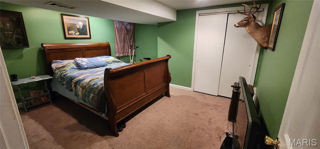 4999 College Avenue, Hannibal, MO 63401