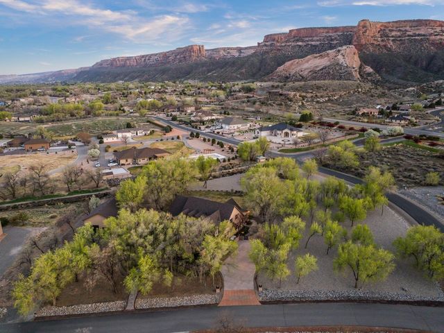 729 Curecanti Circle, Grand Junction, CO 81507