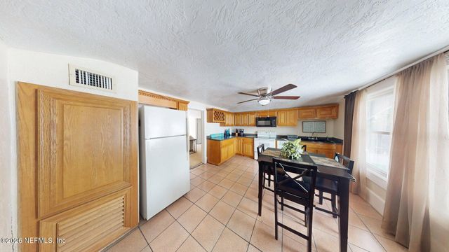 231 W 10TH Street 229, Jacksonville, FL 32206