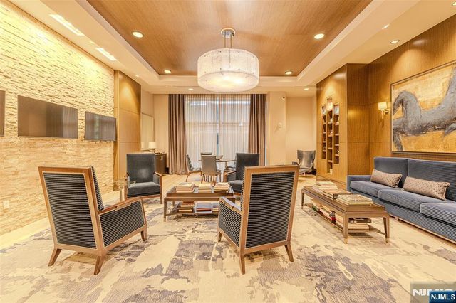 1200 Avenue At Port Imperial 516, Weehawken, NJ 07086