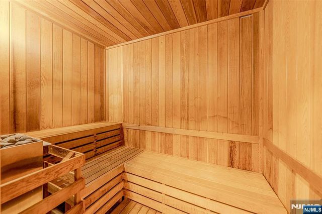 1200 Avenue At Port Imperial 516, Weehawken, NJ 07086