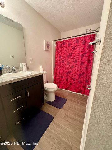 8441 MC GLOTHLIN Street, Jacksonville, FL 32210