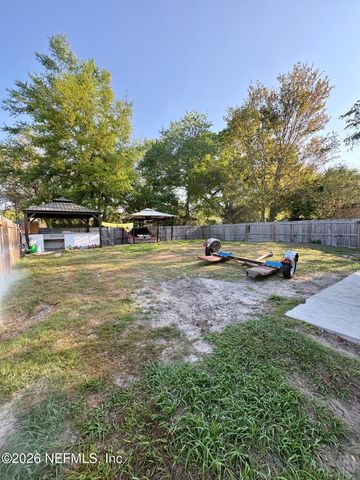 8441 MC GLOTHLIN Street, Jacksonville, FL 32210
