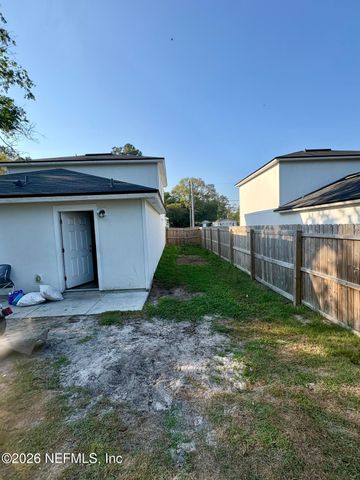 8441 MC GLOTHLIN Street, Jacksonville, FL 32210