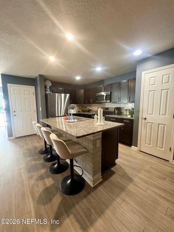 8441 MC GLOTHLIN Street, Jacksonville, FL 32210