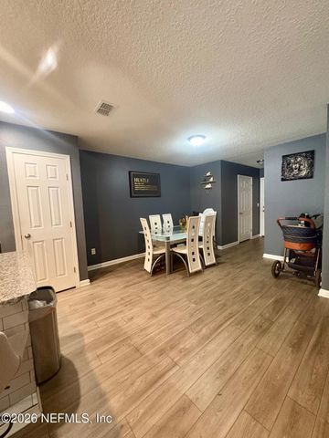 8441 MC GLOTHLIN Street, Jacksonville, FL 32210