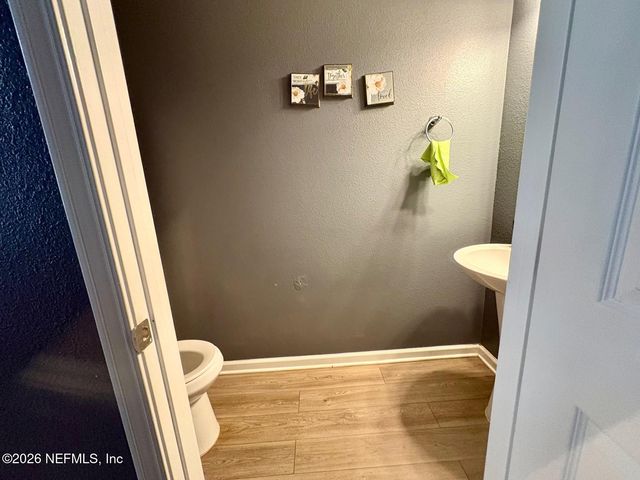 8441 MC GLOTHLIN Street, Jacksonville, FL 32210