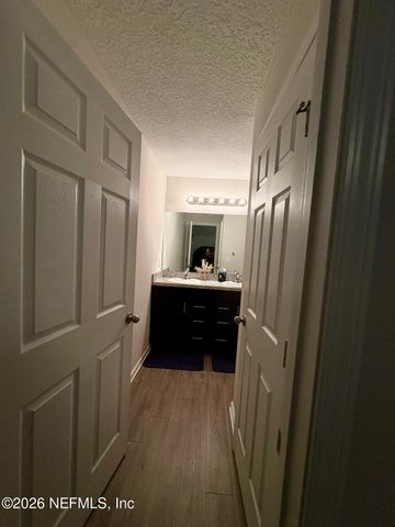 8441 MC GLOTHLIN Street, Jacksonville, FL 32210