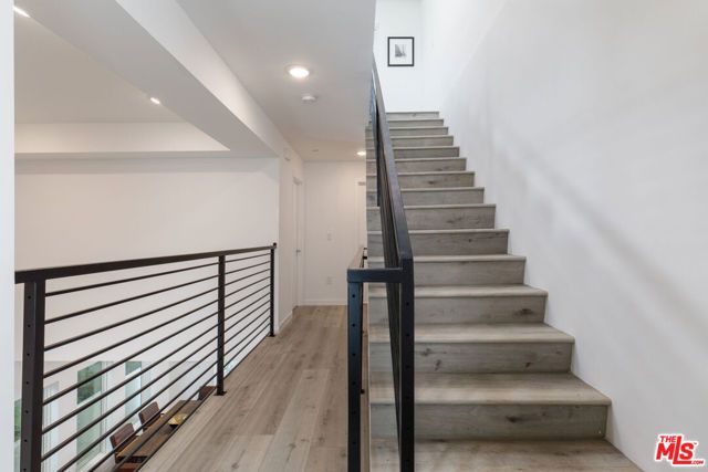 846 N Alta Vista Boulevard 106, Los Angeles, CA 90046