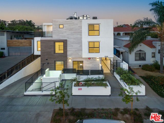 846 N Alta Vista Boulevard 106, Los Angeles, CA 90046