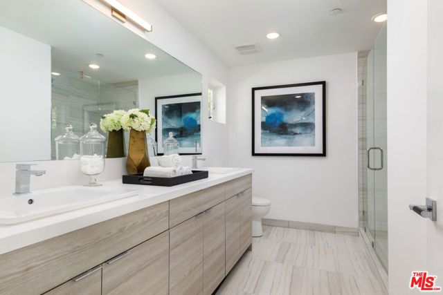 846 N Alta Vista Boulevard 106, Los Angeles, CA 90046