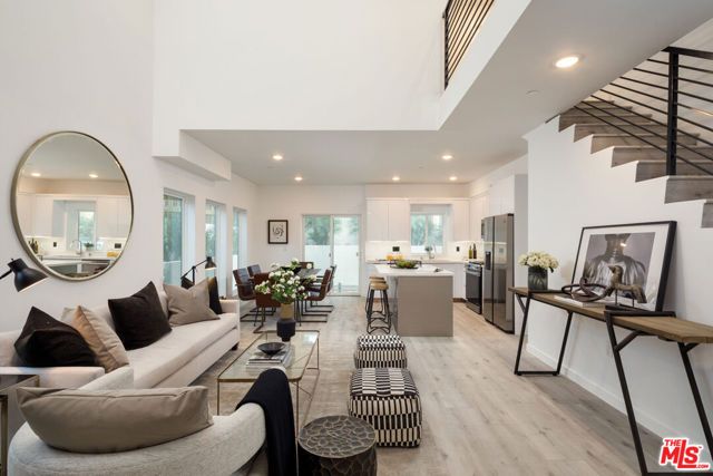 846 N Alta Vista Boulevard 106, Los Angeles, CA 90046