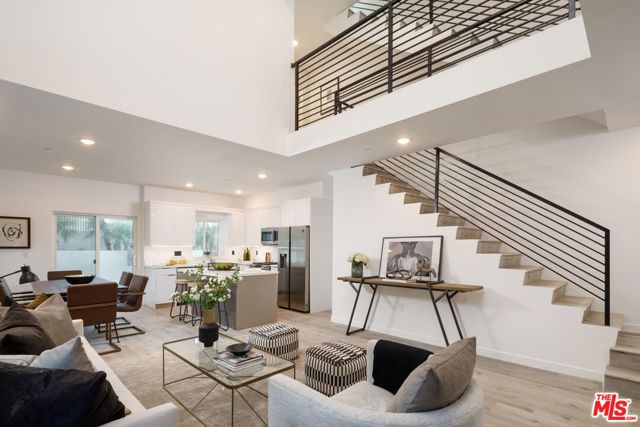 846 N Alta Vista Boulevard 106, Los Angeles, CA 90046