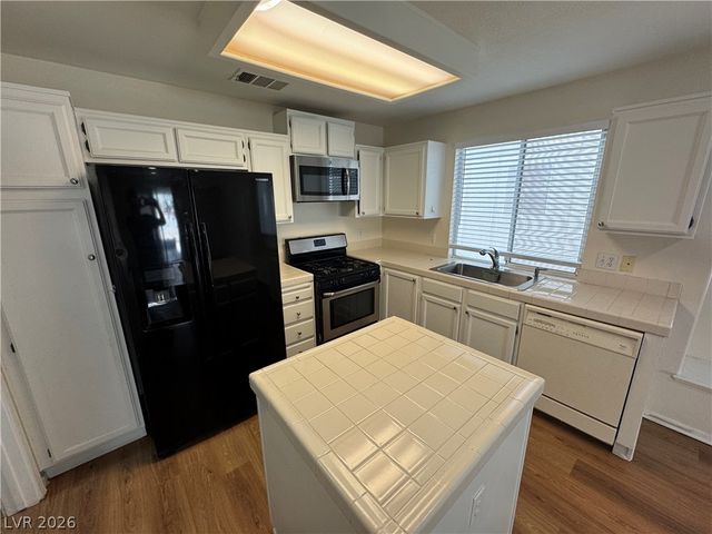 1845 Villa Vista Way, Las Vegas, NV 89128