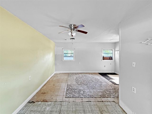 210 Park Street, Baytown, TX 77520