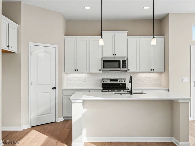 14655 Baywood Lane, Strongsville, OH 44136