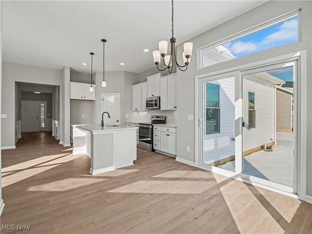 14655 Baywood Lane, Strongsville, OH 44136