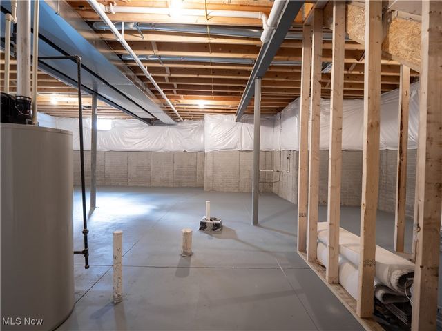 14655 Baywood Lane, Strongsville, OH 44136