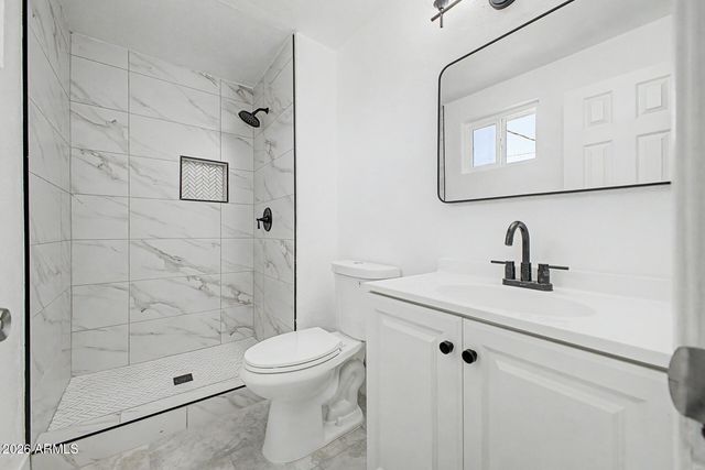 7254 W WOLF Street, Phoenix, AZ 85033