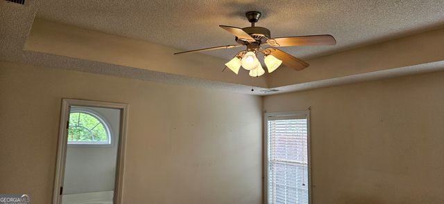 3008 Lincoln Log Way, Mcdonough, GA 30252