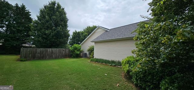 3008 Lincoln Log Way, Mcdonough, GA 30252