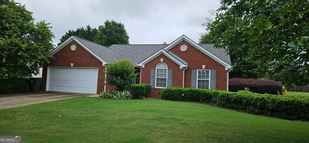 3008 Lincoln Log Way, Mcdonough, GA 30252