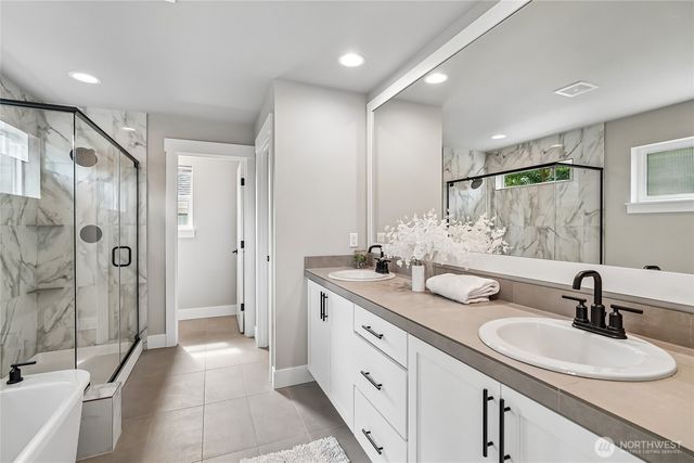 19395 139th Place SE, Renton, WA 98058