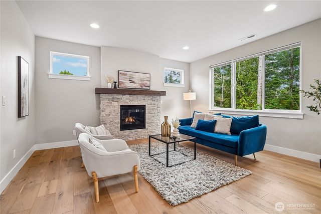 19395 139th Place SE, Renton, WA 98058